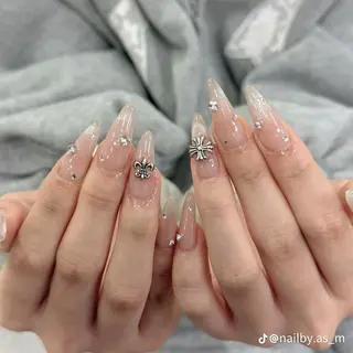 ネイル Taeyeon ANA.CHUOのネイルデザイン