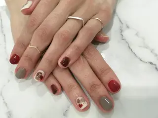 ネイル ネイル＆フラワーサロン〜Ri✦hiro〜鳥栖店所属・HIRATA RIEのネイルデザイン