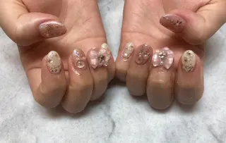 ネイル ネイルリボン 受付スタッフのネイルデザイン