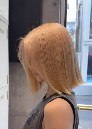 ミディアム カラー ハイトーン特化/ 複雑履歴修正/拓真のヘアスタイル