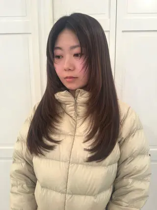 カラー ブリーチカラー🎀 韓国風/寺門美優のヘアスタイル