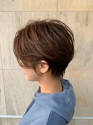ショート ミヤザキ タクトのヘアスタイル