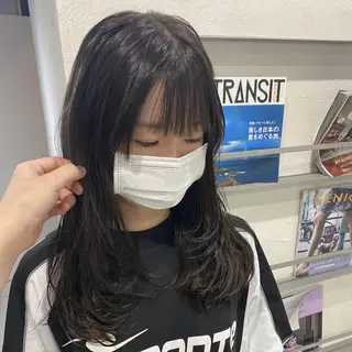 セミロング YUCCA 茨木のヘアスタイル