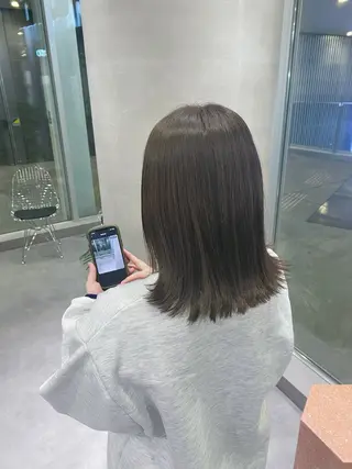 セミロング カラー HEDI所属・野林 夏帆のヘアスタイル