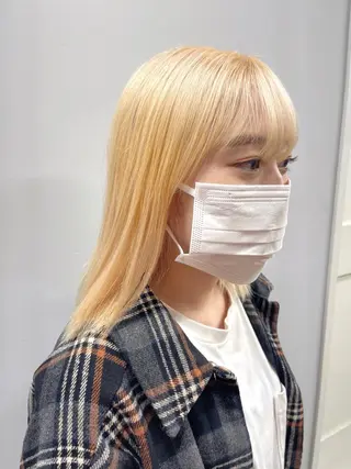 セミロング カラー ROCCOeast Rukaのヘアスタイル