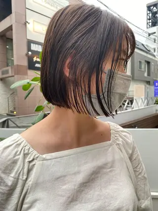 ショート カラー センターパート/ 暖色カラーayuのヘアスタイル