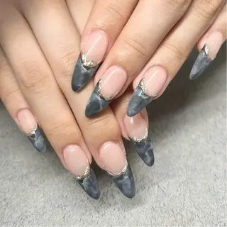 ネイル she nail studio所属・パラジェル/スカルプ salonOerbaのネイルデザイン