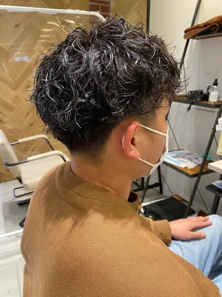 パーマ メンズ 長津 健一郎のヘアスタイル