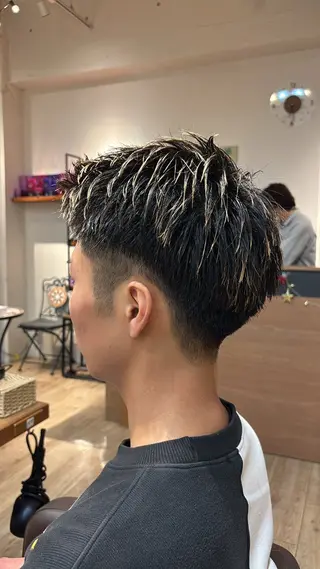 ショート メンズ 洛樹 /海外風ヘアー /フェード/パーマのヘアスタイル