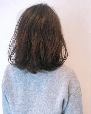 ミディアム カラー The book hand salon所属・伊藤 さやかのヘアスタイル