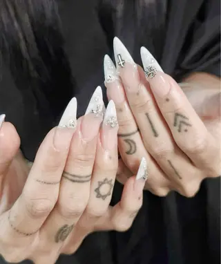 ネイル Lina nail所属・Lunaa 池袋のネイルデザイン