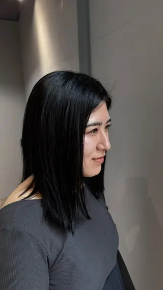 カラー 鈴木 雅捺のヘアスタイル