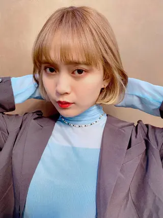 ショート カラー 岡野 静華のヘアスタイル