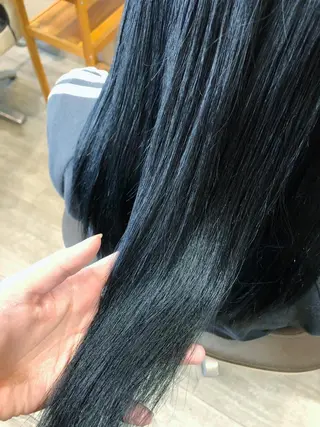 カラー 森田 真由のヘアスタイル