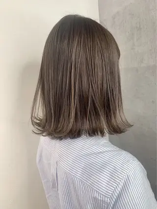 ミディアム _WHITE＋ 南海難波店所属・射場 達也のヘアスタイル