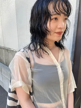 ミディアム さの あやねのヘアスタイル