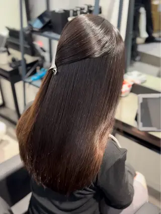 ミディアム カラー パーマ ヘアアレンジ Vel 新宿店所属・美髪矯正/髪質改善 カラー✨️Velのヘアスタイル