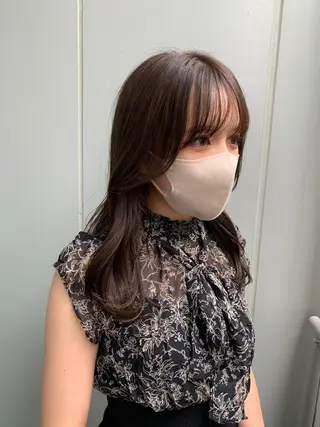 セミロング カラー ainico.所属・明治神宮前 NANAMIのヘアスタイル
