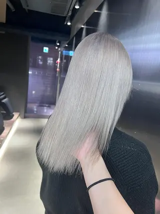 セミロング カラー 紬/enne/ブリー チ/ハイトーンのヘアスタイル