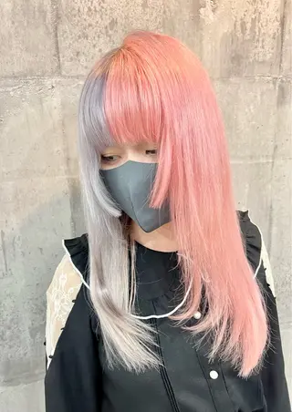 セミロング カラー レイヤー/韓国 ハイトーン興津史弥のヘアスタイル