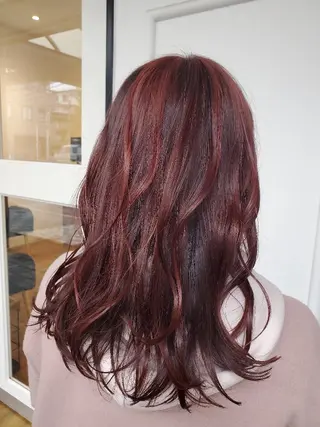 ミディアム カラー 近森 美帆[モーラ高石店]のヘアスタイル