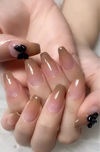 ネイル LEDアイラッシュ ∩_∩アオイのマツエク・マツパデザイン