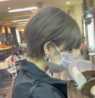 ショート カラー 古指 匠巳のヘアスタイル