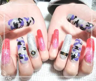 ネイル エステとネイル ローズコンフォートのネイルデザイン