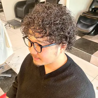 ショート パーマ メンズ メンズヘア特化 崎田 成人のヘアスタイル