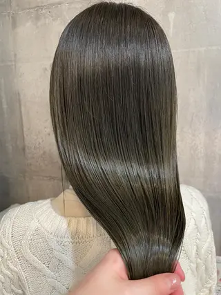 ロング 小松崎 結花のヘアスタイル