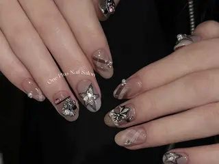 ネイル One Plus Nail Salonのネイルデザイン