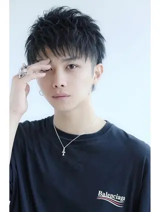 ショート 横野 孝志のヘアスタイル