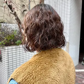 ミディアム パーマ iLi🫧kim ryongna🦋のヘアスタイル