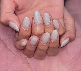 ネイル 𝐁𝐞𝐥𝐥 𝐦𝐞のネイルデザイン