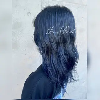 ミディアム カラー 川越 輝梨奈のヘアスタイル