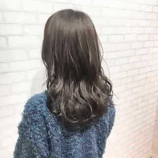 ロング ミヤザキ タクトのヘアスタイル