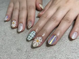 ネイル MAXKELLY freeve渋谷店所属・MAXKELLY HARUのネイルデザイン