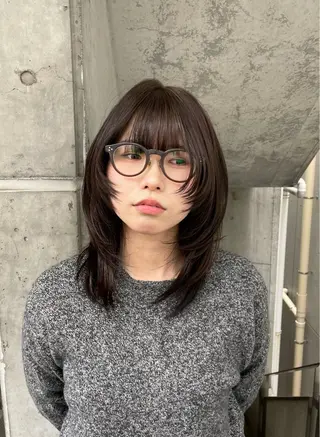 ミディアム カラー 古久保 日音のヘアスタイル