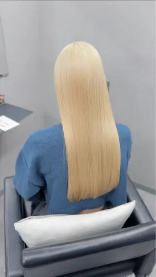 ロング カラー SLASH所属・Okayu .のヘアスタイル