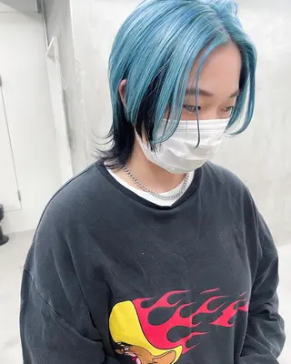 ショート nuu所属・💜ショート💜 ウルフ、ボブ二色亜美のヘアスタイル