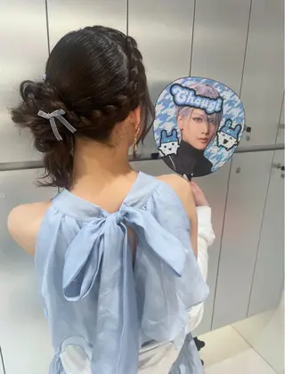 ヘアアレンジ ヘアセット🎀耳つぼ 👂💎MONAMIのヘアスタイル