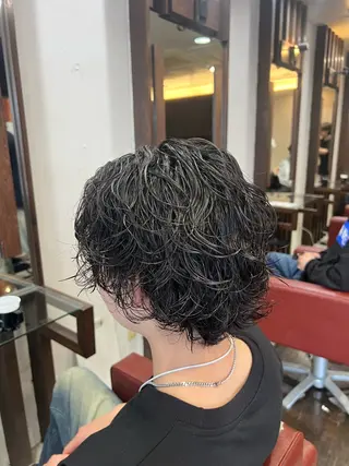 ミディアム パーマ メンズ 湘南のパーマ職人 🔥清水琉葵🔥のヘアスタイル