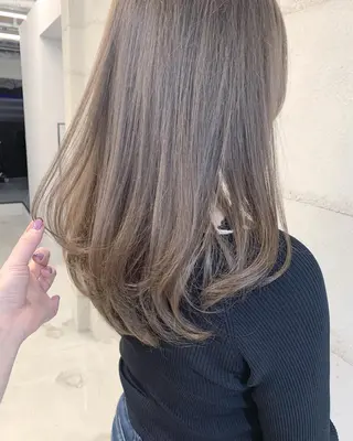 カラー 透明感/オリーブ/ グレージュ/YUKAのヘアスタイル