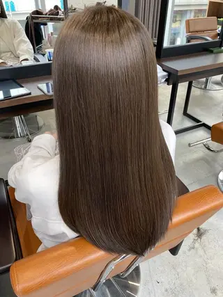 ロング カラー RISE SWELL momoneのヘアスタイル