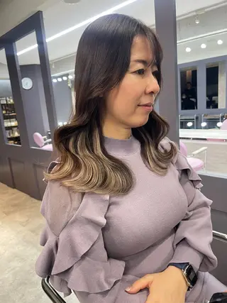 ロング カラー オフホワイトアンドなんば所属・福西 洋斗のヘアスタイル