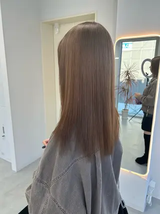 セミロング カラー Gisel みらののヘアスタイル