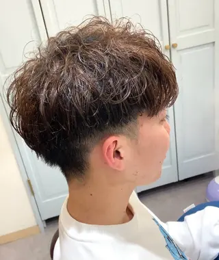 メンズ ブリーチ/パーマ特化 / Miyuki🎨のヘアスタイル