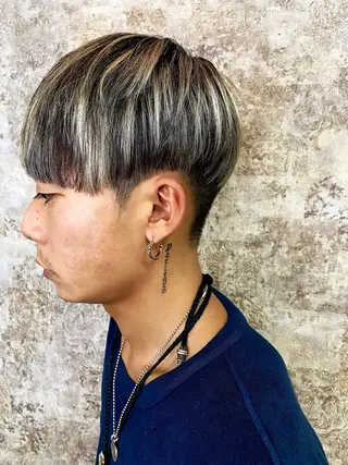 ショート メンズ曲がる 縮毛矯正/駅徒歩4分のヘアスタイル