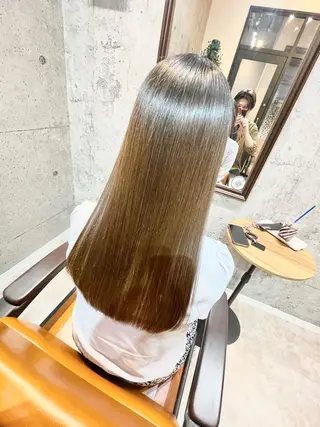 ロング 🔷ブリーチバレイヤ ージュ🔷飯野達也のヘアスタイル