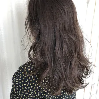 セミロング カラー ヘアアレンジ 福壽 優奈のヘアスタイル